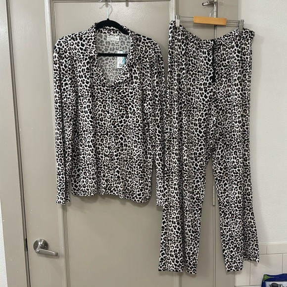New Leopard Pajama’s! - Picture 1 of 2